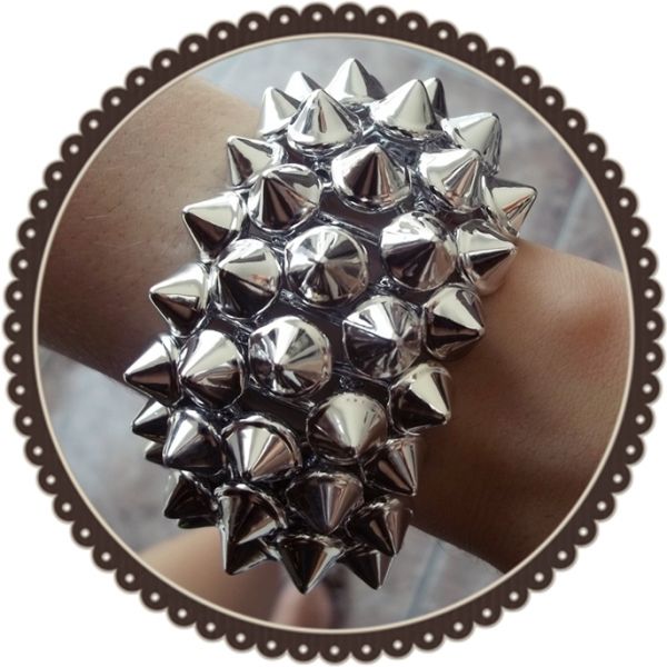 Pulseira spikes prata